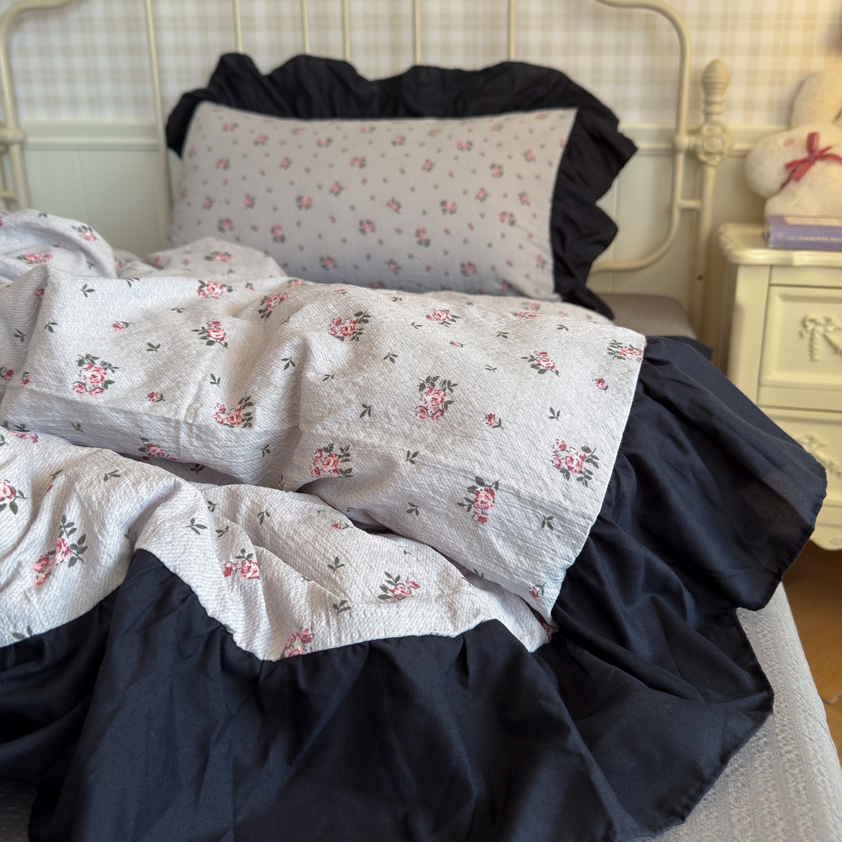 91家纺网 家纺一手货源 找家纺 优卡迪家纺馆 2026新款皱皱棉双层纱黑花边四件套下载文件包含买家秀 花园日记