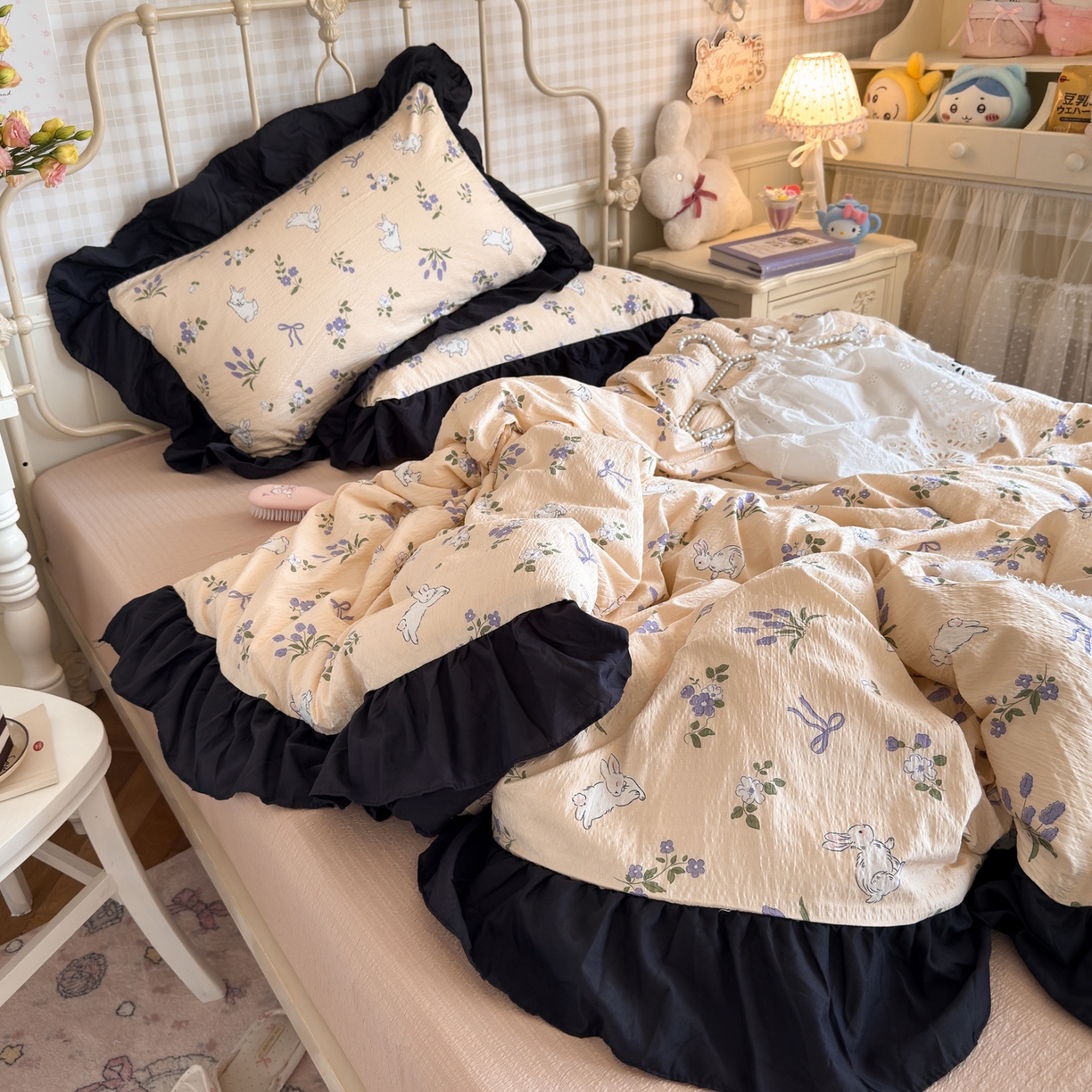 91家纺网 家纺一手货源 找家纺 优卡迪家纺馆 2026新款皱皱棉双层纱黑花边四件套下载文件包含买家秀 清晨