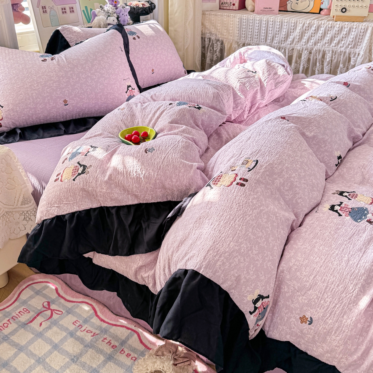 91家纺网 家纺一手货源 找家纺 优卡迪家纺馆 2026新款皱皱棉双层纱黑花边四件套下载文件包含买家秀 柔光邂逅