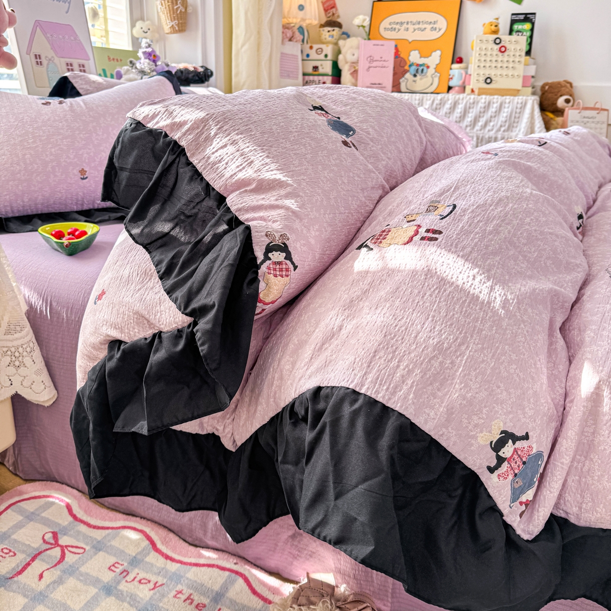 91家纺网 家纺一手货源 找家纺 优卡迪家纺馆 2026新款皱皱棉双层纱黑花边四件套下载文件包含买家秀 柔光邂逅