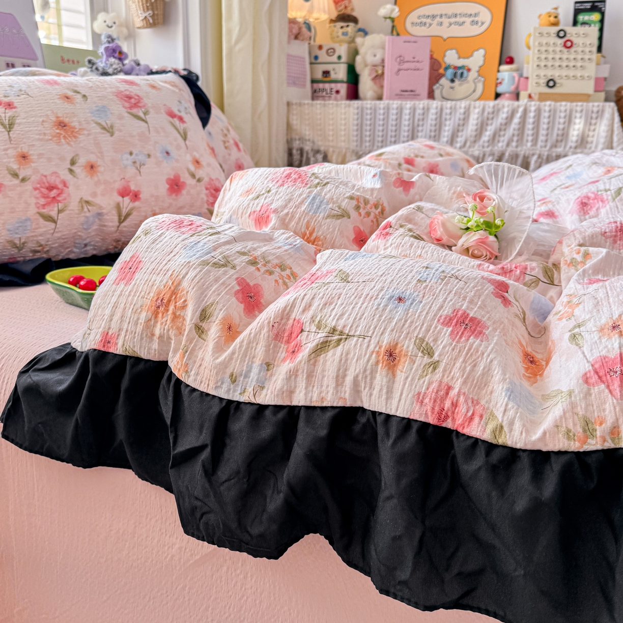 91家纺网 家纺一手货源 找家纺 优卡迪家纺馆 2026新款皱皱棉双层纱黑花边四件套下载文件包含买家秀 温柔蜜语