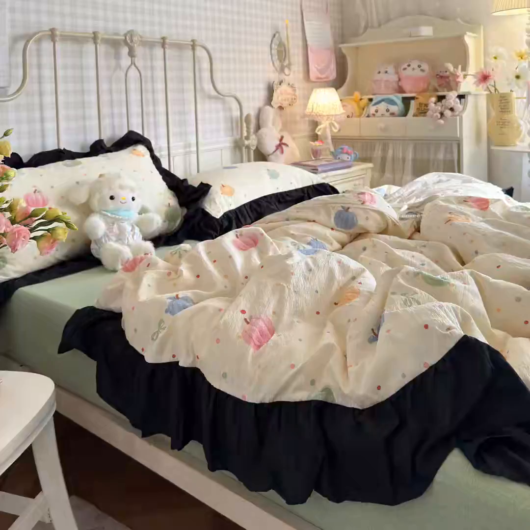 91家纺网 家纺一手货源 找家纺 优卡迪家纺馆 2026新款皱皱棉双层纱黑花边四件套下载文件包含买家秀 炫彩南瓜