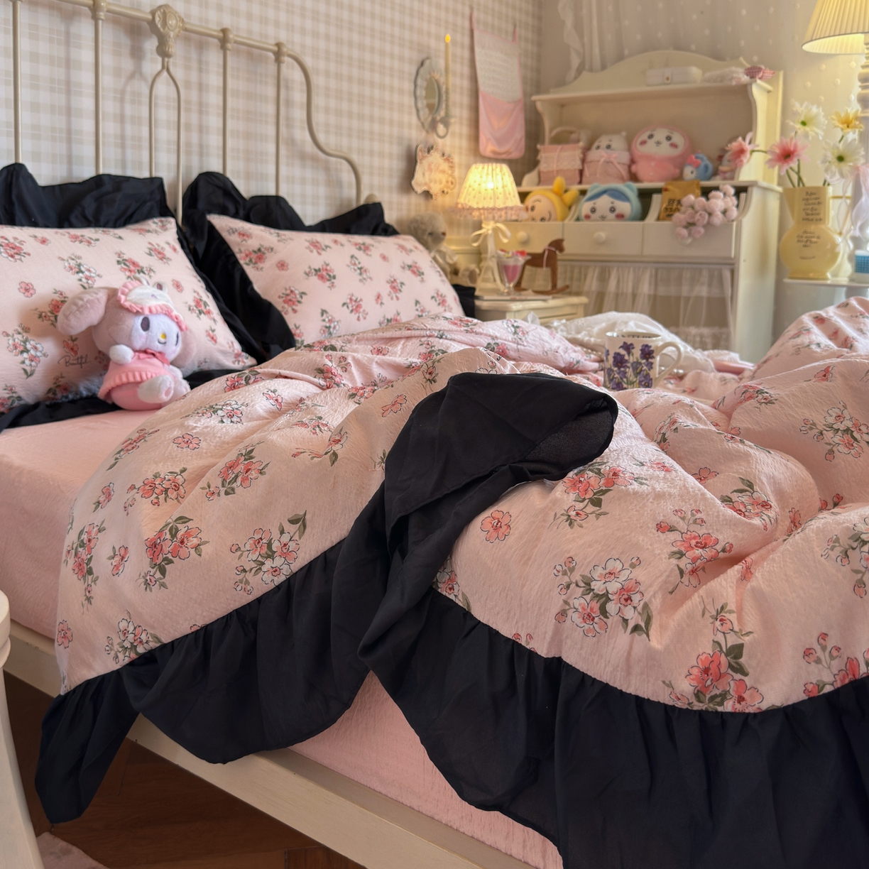 91家纺网 家纺一手货源 找家纺 优卡迪家纺馆 2026新款皱皱棉双层纱黑花边四件套下载文件包含买家秀 阳光花园