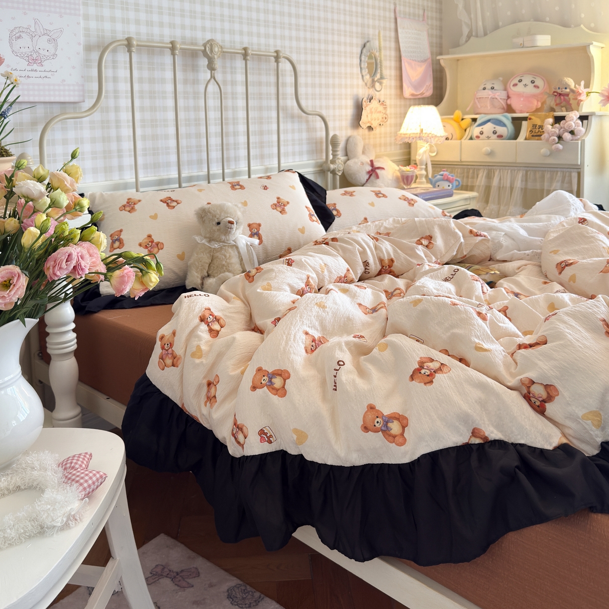 91家纺网 家纺一手货源 找家纺 优卡迪家纺馆 2026新款皱皱棉双层纱黑花边四件套下载文件包含买家秀 元气小熊