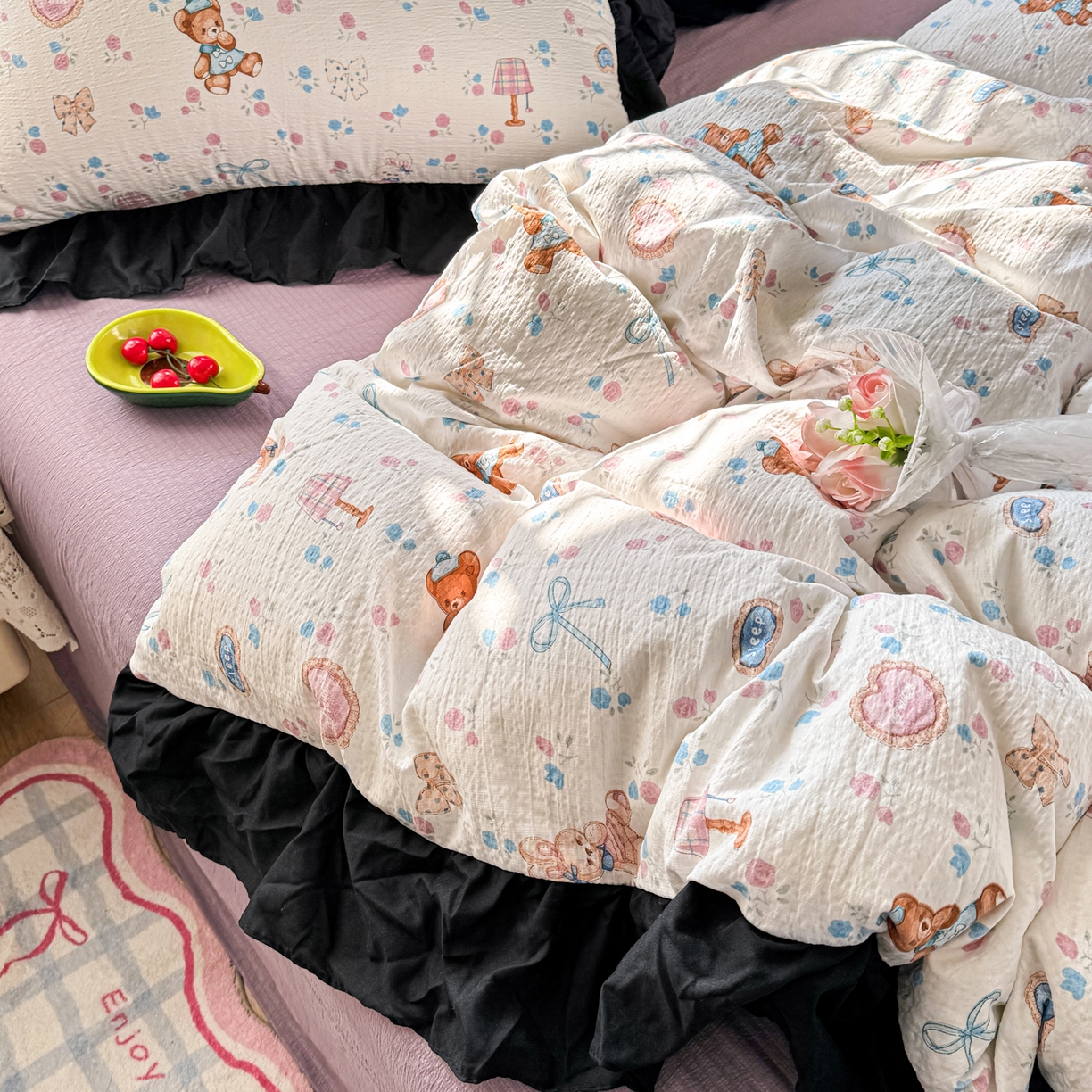 91家纺网 家纺一手货源 找家纺 优卡迪家纺馆 2026新款皱皱棉双层纱黑花边四件套下载文件包含买家秀 紫韵流光