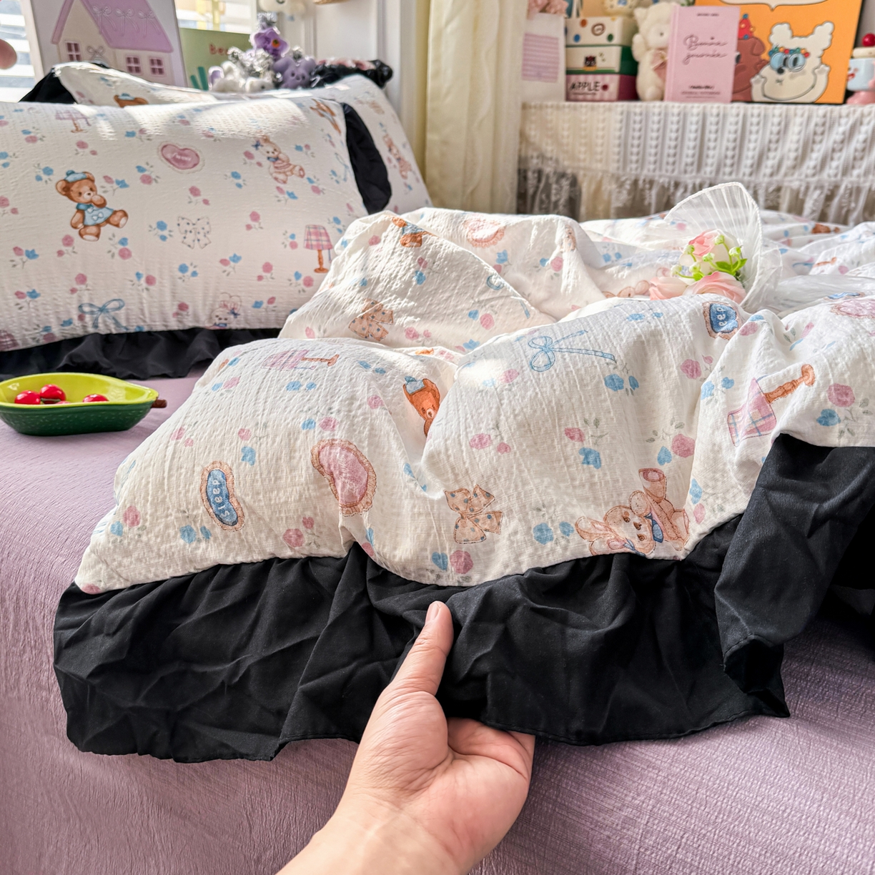 91家纺网 家纺一手货源 找家纺 优卡迪家纺馆 2026新款皱皱棉双层纱黑花边四件套下载文件包含买家秀 紫韵流光