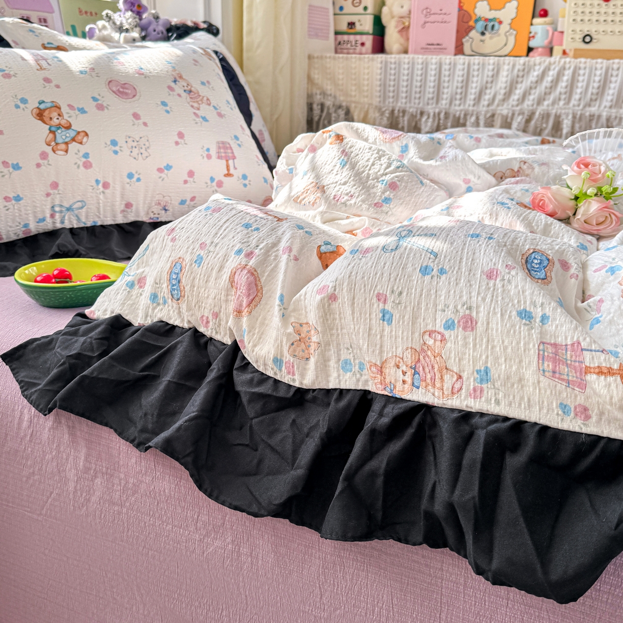 91家纺网 家纺一手货源 找家纺 优卡迪家纺馆 2026新款皱皱棉双层纱黑花边四件套下载文件包含买家秀 紫韵流光