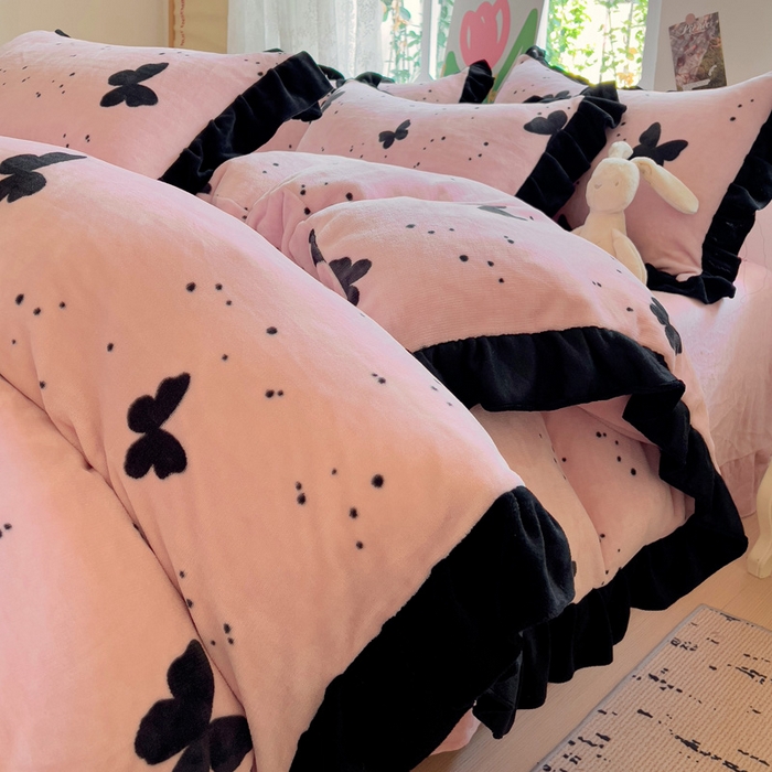 迪梦姿家纺 2025新款牛奶绒印花花边款四件套 蝴蝶粉