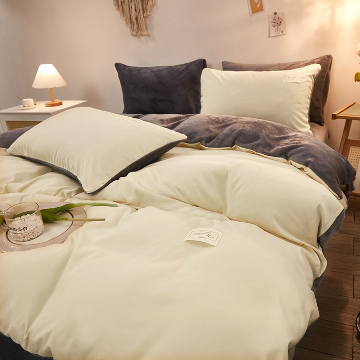 91家纺网 家纺一手货源 找家纺 啊雅家居 2026新款水洗棉牛奶绒三件套四件套 暖黄加牛奶绒