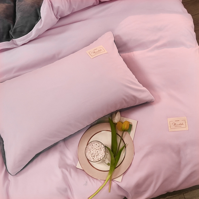 91家纺网 家纺一手货源 找家纺 啊雅家居 2026新款水洗棉牛奶绒三件套四件套 暖粉加牛奶绒