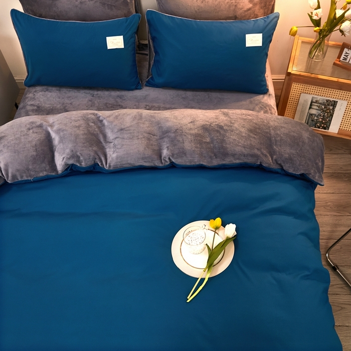 91家纺网 家纺一手货源 找家纺 啊雅家居 2026新款水洗棉牛奶绒三件套四件套 克莱因蓝加牛奶绒