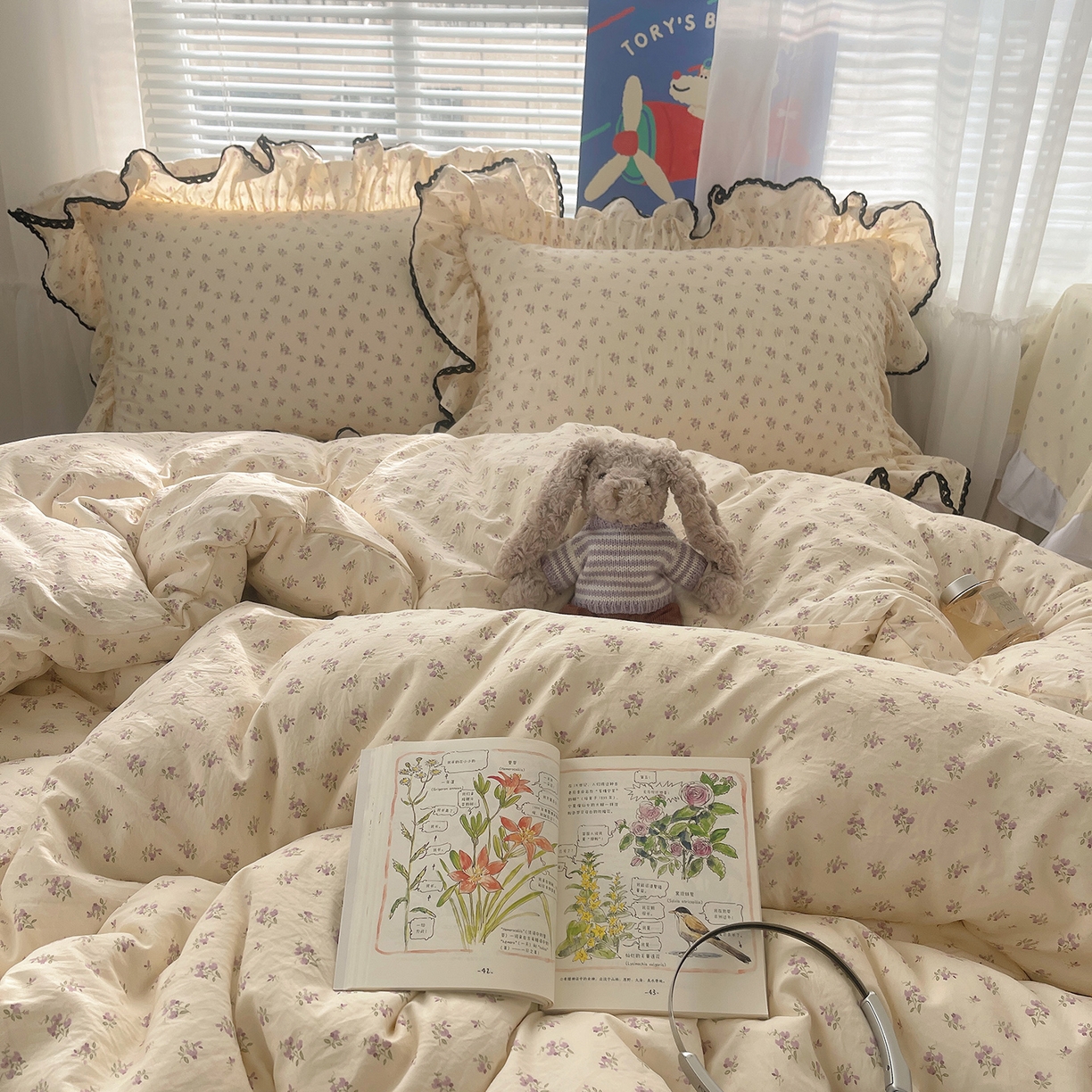 91家纺网 家纺一手货源 找家纺 三朵家纺 2026新款云柔水洗棉大花边A类韩版四件套 漫漫花香