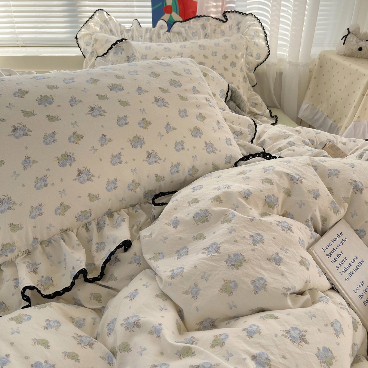 91家纺网 家纺一手货源 找家纺 三朵家纺 2026新款云柔水洗棉大花边A类韩版四件套 沐语花朝