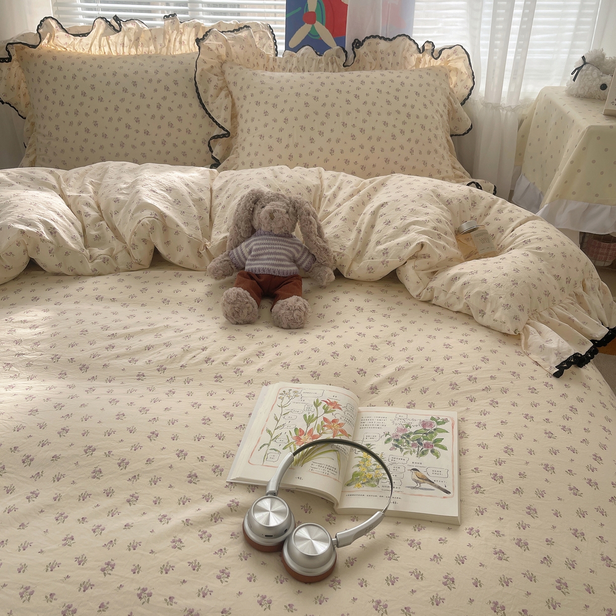 91家纺网 家纺一手货源 找家纺 三朵家纺 2026新款云柔水洗棉大花边A类韩版四件套 梵高印象