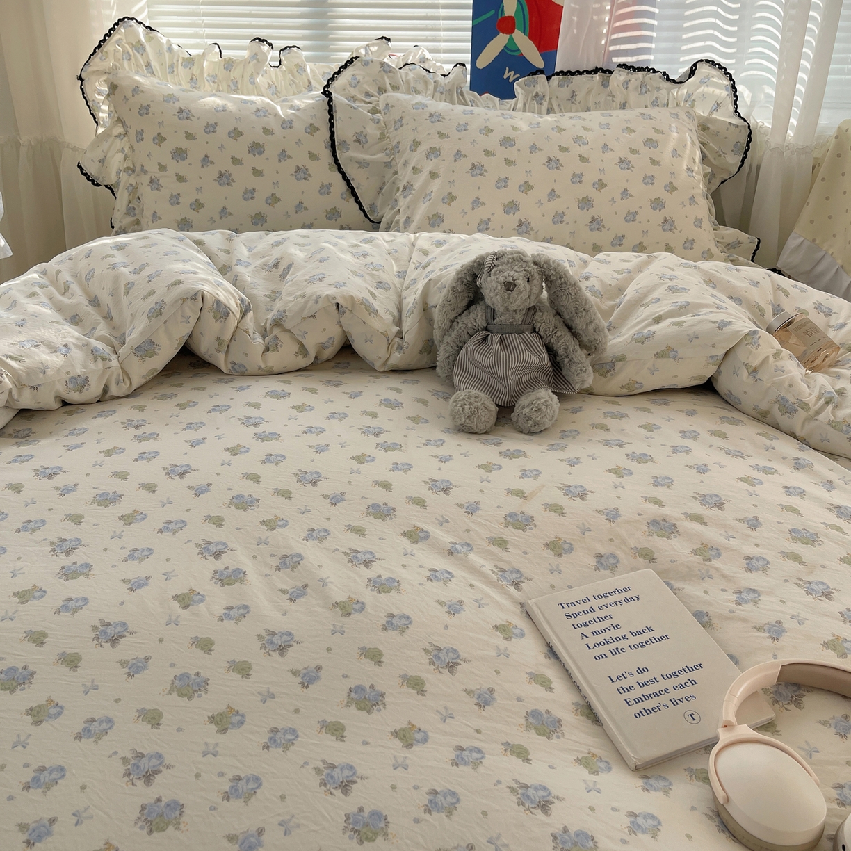 91家纺网 家纺一手货源 找家纺 三朵家纺 2026新款云柔水洗棉大花边A类韩版四件套 沐语花朝