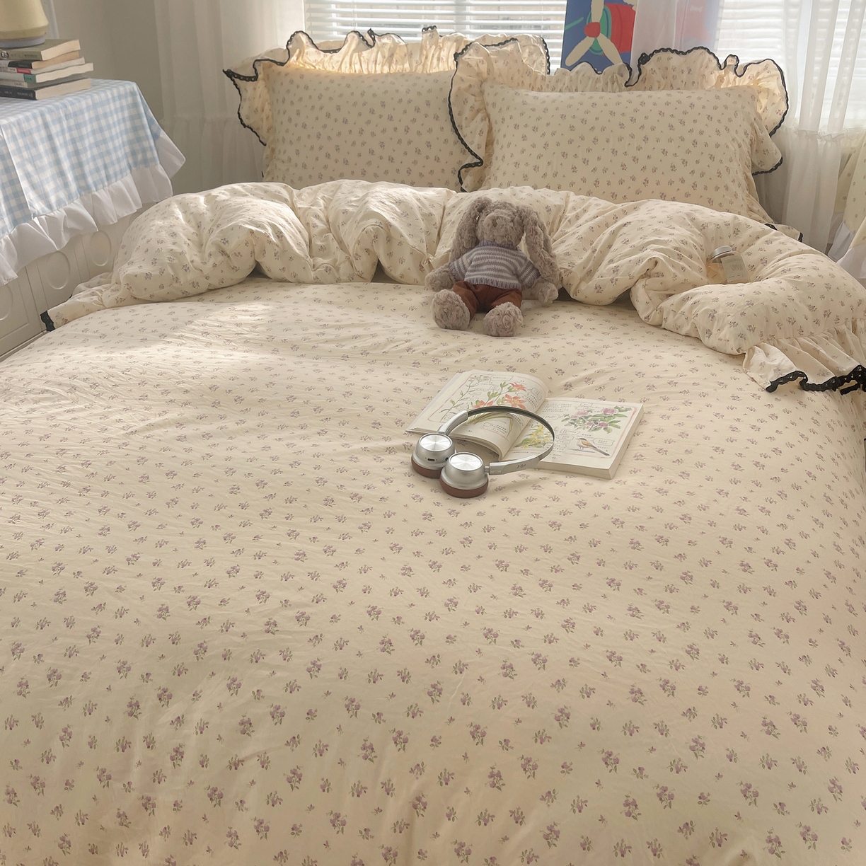 91家纺网 家纺一手货源 找家纺 三朵家纺 2026新款云柔水洗棉大花边A类韩版四件套 梵高印象