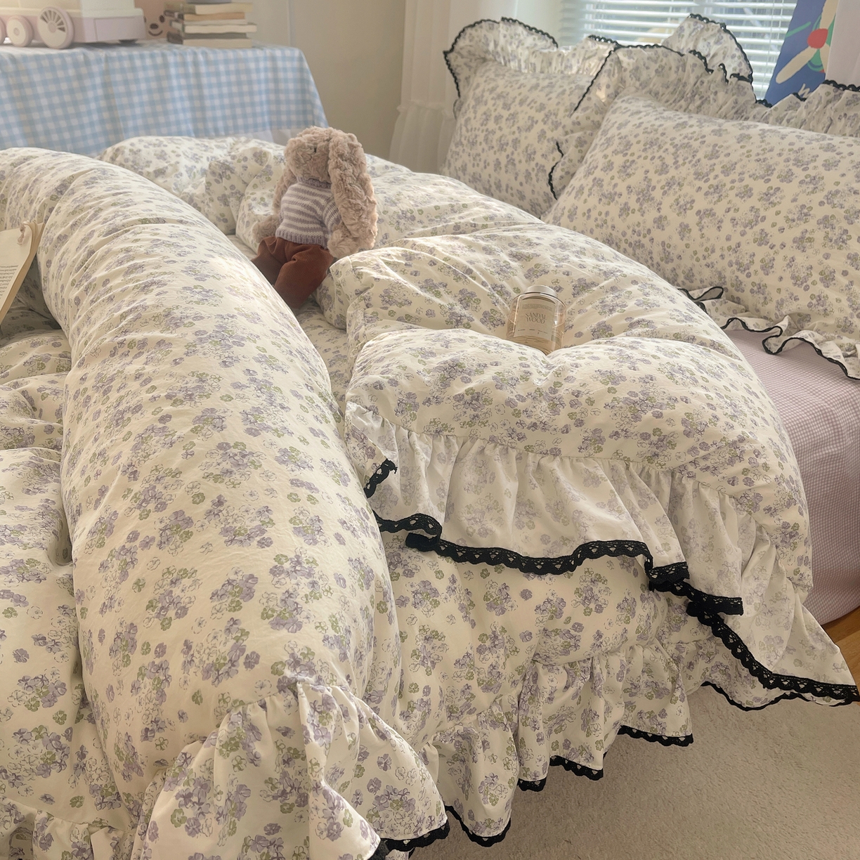 91家纺网 家纺一手货源 找家纺 三朵家纺 2026新款云柔水洗棉大花边A类韩版四件套 梵高印象