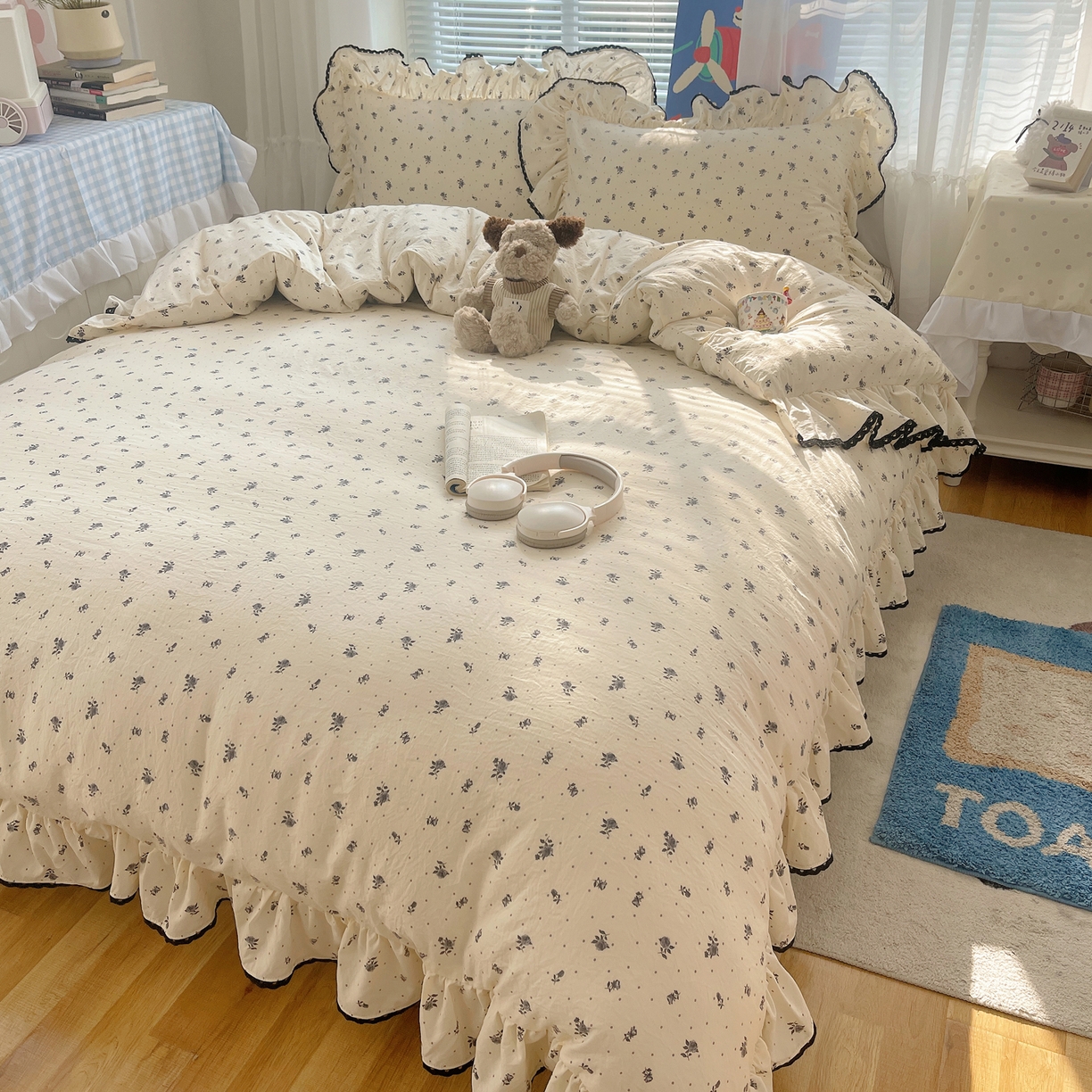 91家纺网 家纺一手货源 找家纺 三朵家纺 2026新款云柔水洗棉大花边A类韩版四件套 半岛玫瑰