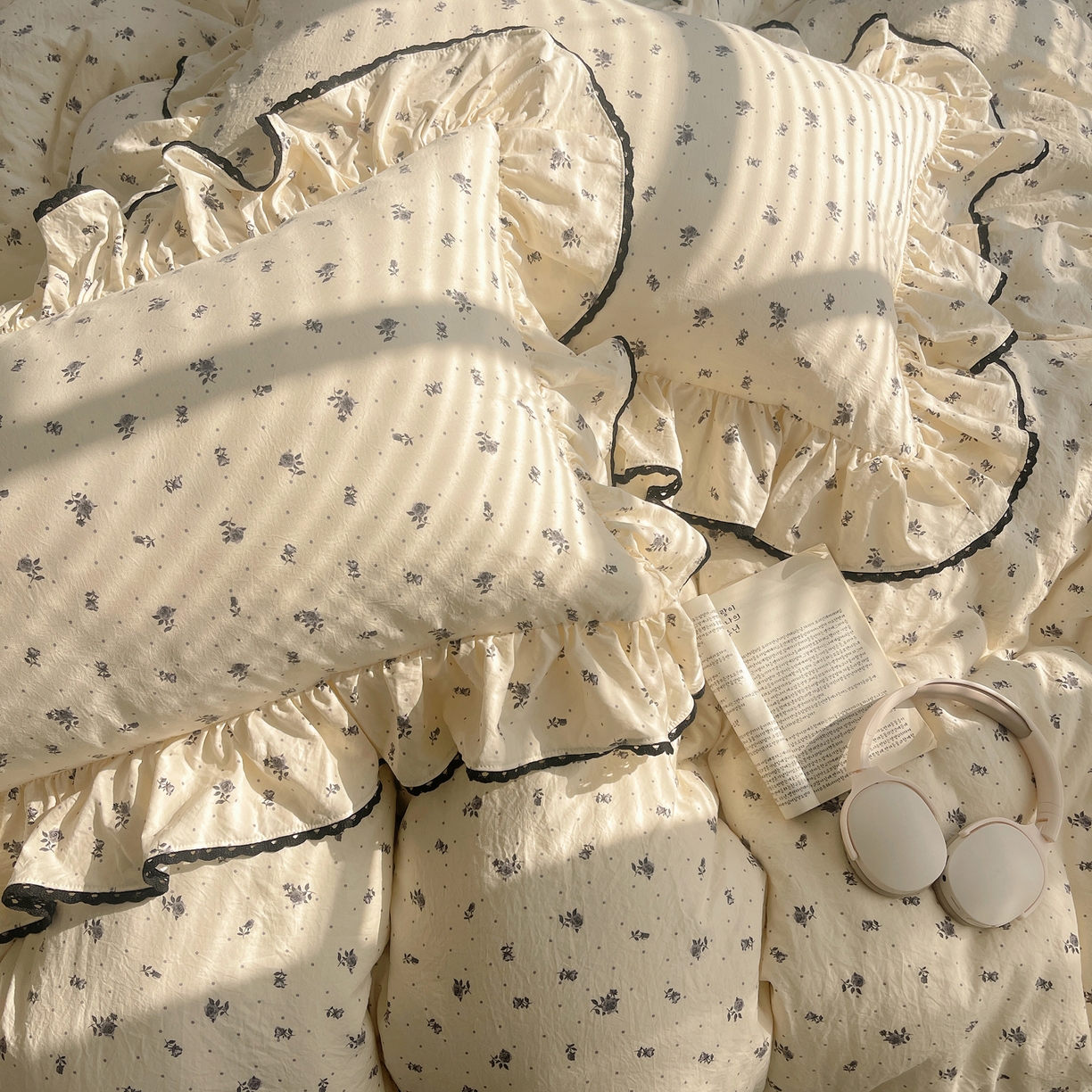 91家纺网 家纺一手货源 找家纺 三朵家纺 2026新款云柔水洗棉大花边A类韩版四件套 半岛玫瑰