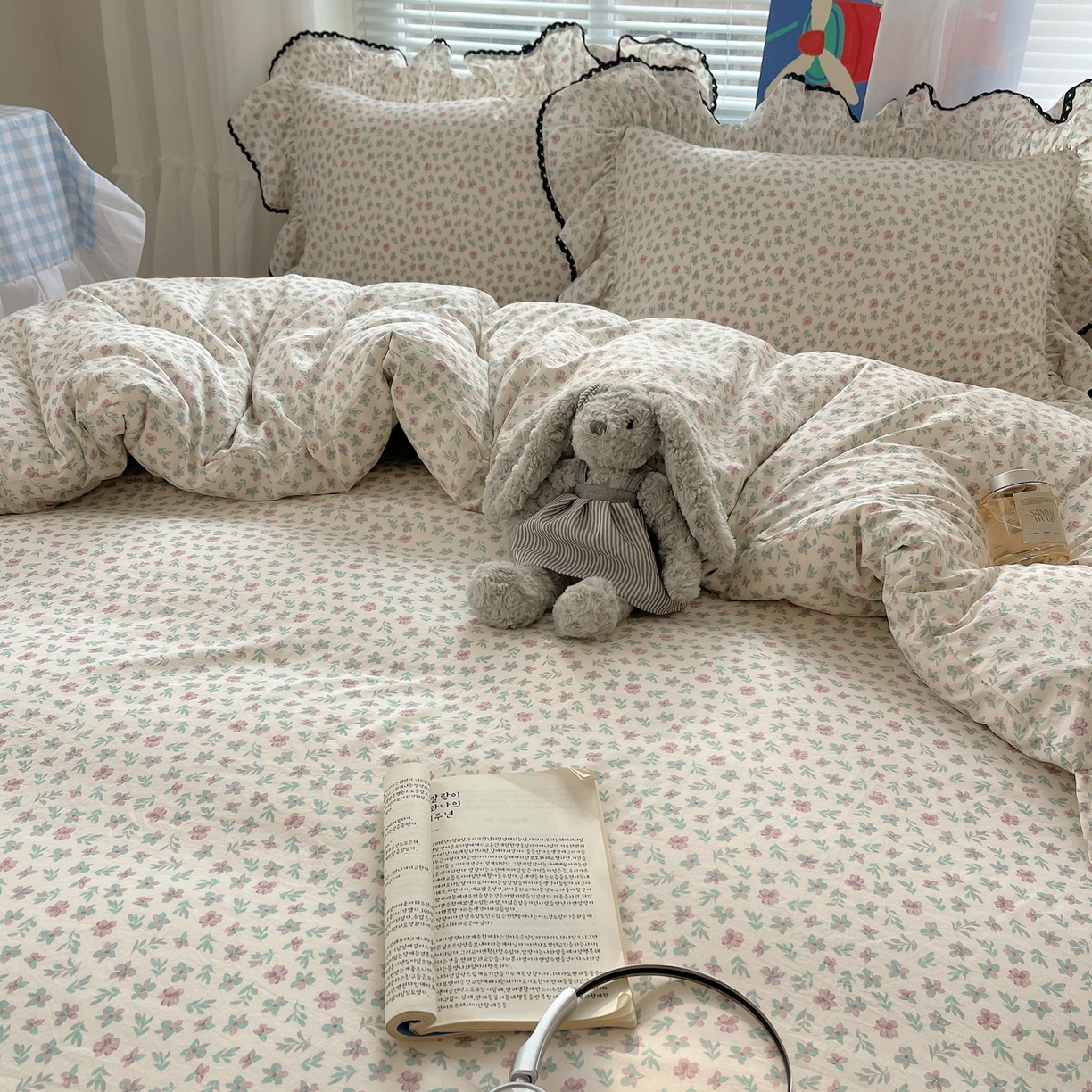 91家纺网 家纺一手货源 找家纺 三朵家纺 2026新款云柔水洗棉大花边A类韩版四件套 青樱花梦