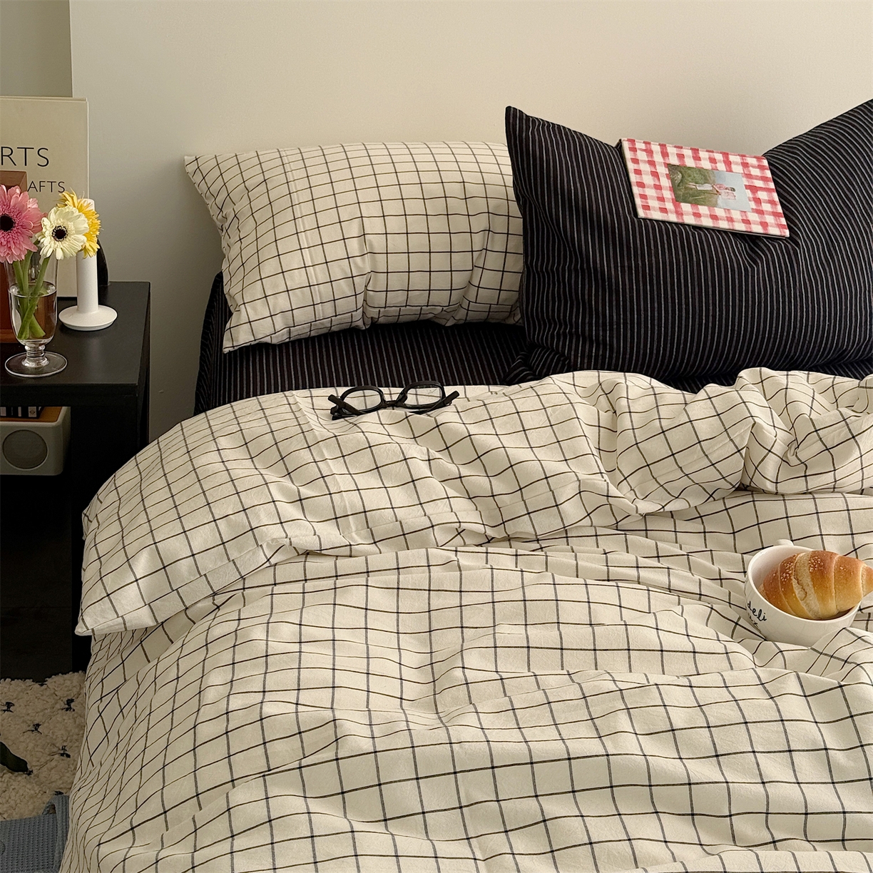 91家纺网 家纺一手货源 找家纺 三朵家纺 2026新款复古简约格子混搭全棉纯棉色织水洗棉四件套 黑白格