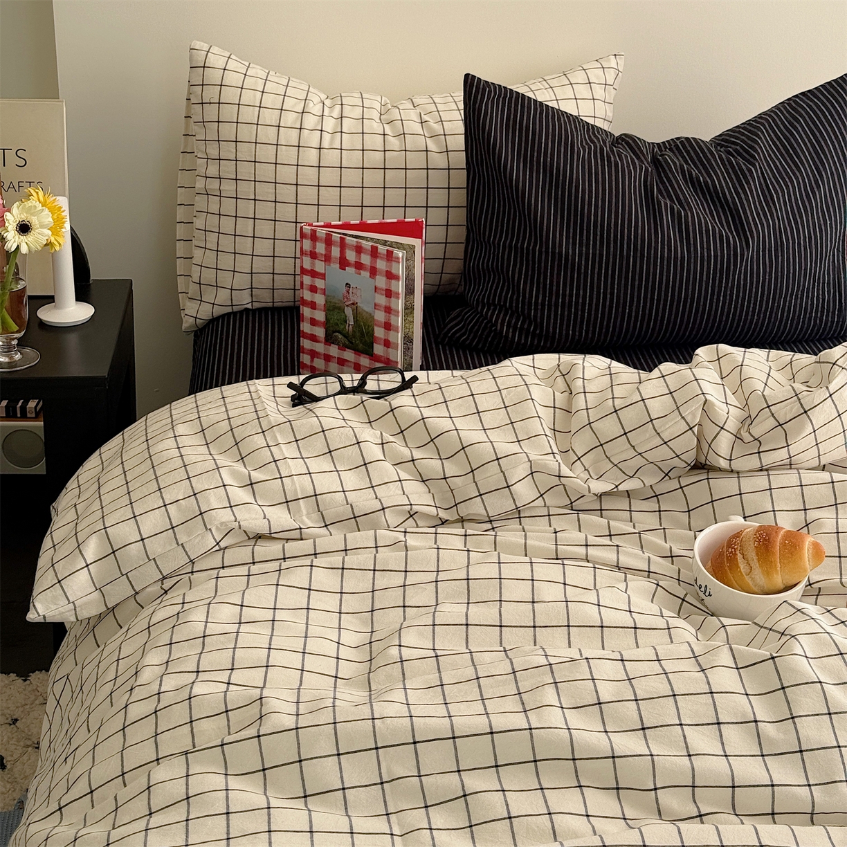 91家纺网 家纺一手货源 找家纺 三朵家纺 2026新款复古简约格子混搭全棉纯棉色织水洗棉四件套 黑白格