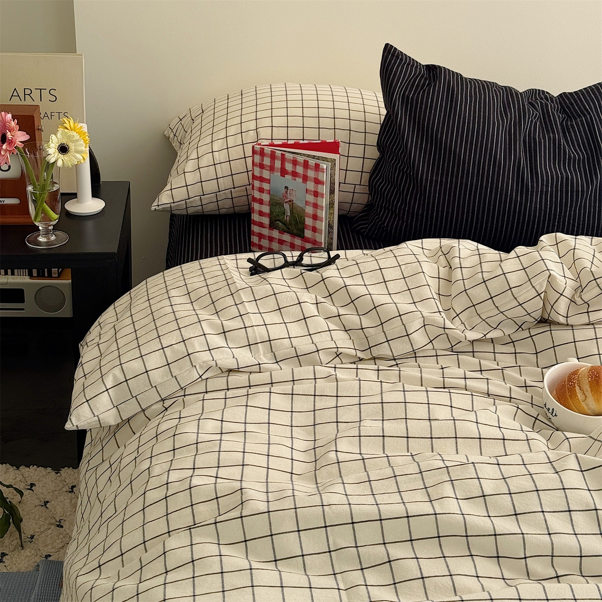 91家纺网 家纺一手货源 找家纺 三朵家纺 2026新款复古简约格子混搭全棉纯棉色织水洗棉四件套 黑白格