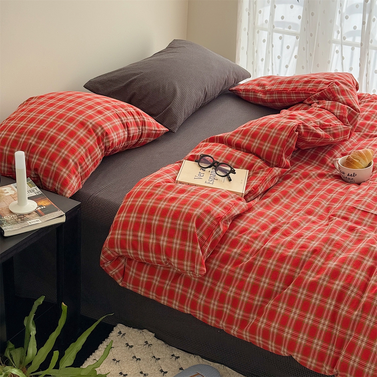 91家纺网 家纺一手货源 找家纺 三朵家纺 2026新款复古简约格子混搭全棉纯棉色织水洗棉四件套 红格