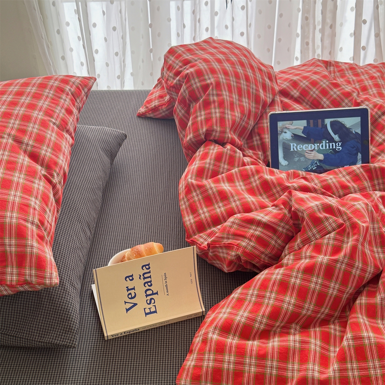 91家纺网 家纺一手货源 找家纺 三朵家纺 2026新款复古简约格子混搭全棉纯棉色织水洗棉四件套 红格