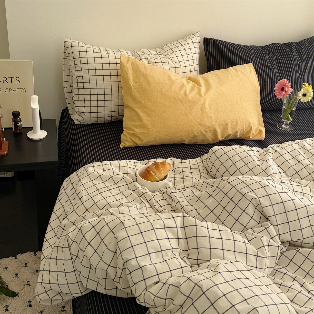 91家纺网 家纺一手货源 找家纺 三朵家纺 2026新款复古简约格子混搭全棉纯棉色织水洗棉四件套 黑白格