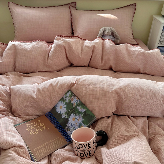 91家纺网 家纺一手货源 找家纺 XIWEN-希文家纺 2026新款40支全棉色织水洗棉贝壳边四件套 米菲-粉