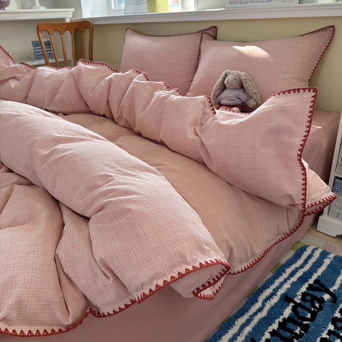 91家纺网 家纺一手货源 找家纺 XIWEN-希文家纺 2026新款40支全棉色织水洗棉贝壳边四件套 米菲-粉