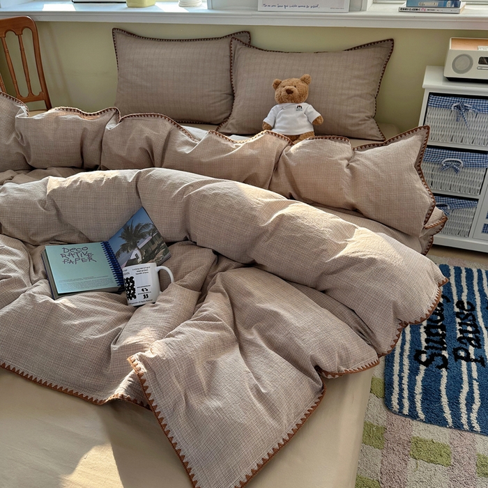 91家纺网 家纺一手货源 找家纺 XIWEN-希文家纺 2026新款40支全棉色织水洗棉贝壳边四件套 米菲-卡其