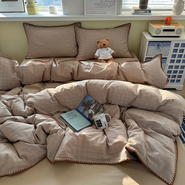 91家纺网 家纺一手货源 找家纺 XIWEN-希文家纺 2026新款40支全棉色织水洗棉贝壳边四件套 米菲-卡其