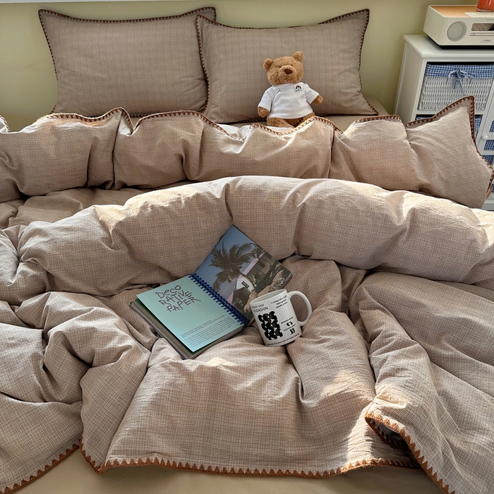 91家纺网 家纺一手货源 找家纺 XIWEN-希文家纺 2026新款40支全棉色织水洗棉贝壳边四件套 米菲-卡其