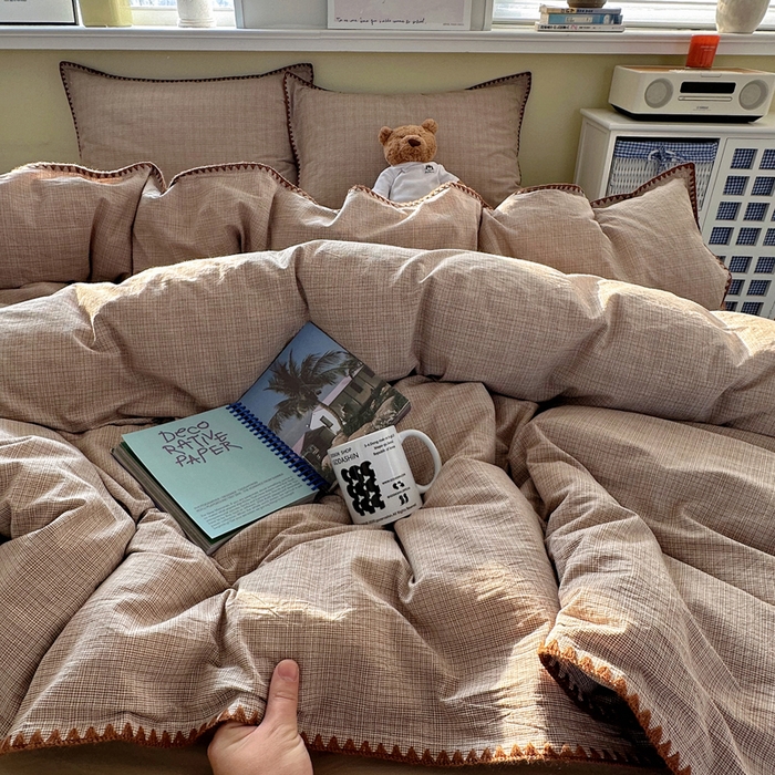 91家纺网 家纺一手货源 找家纺 XIWEN-希文家纺 2026新款40支全棉色织水洗棉贝壳边四件套 米菲-卡其