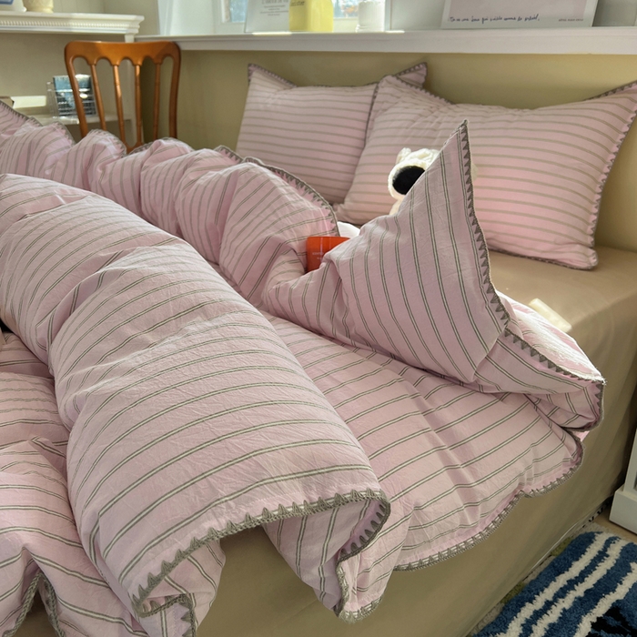 91家纺网 家纺一手货源 找家纺 XIWEN-希文家纺 2026新款40支全棉色织水洗棉贝壳边四件套 双条-粉