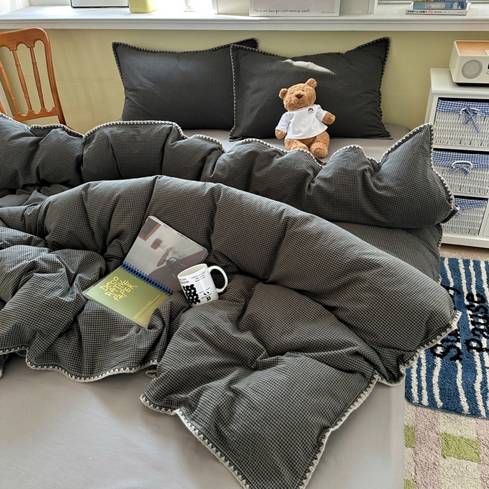 91家纺网 家纺一手货源 找家纺 XIWEN-希文家纺 2026新款40支全棉色织水洗棉贝壳边四件套 余音-黑