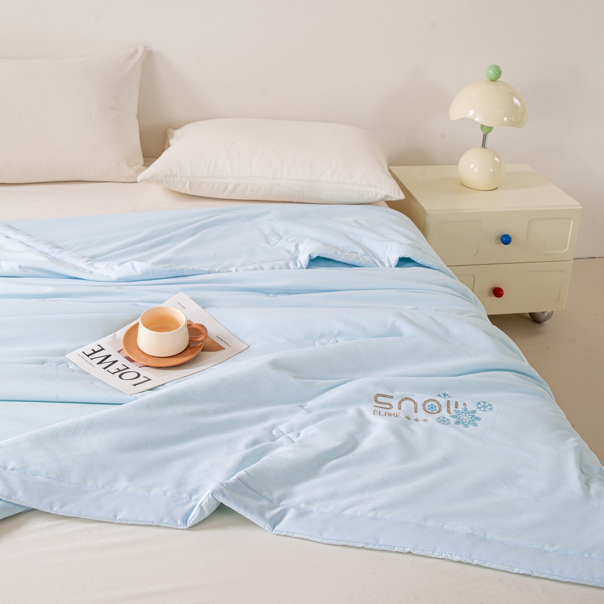 91家纺网 家纺一手货源 找家纺 心悦家纺 2026新款简约有氧凉感冰丝夏被夏凉被空调被 晴空蓝