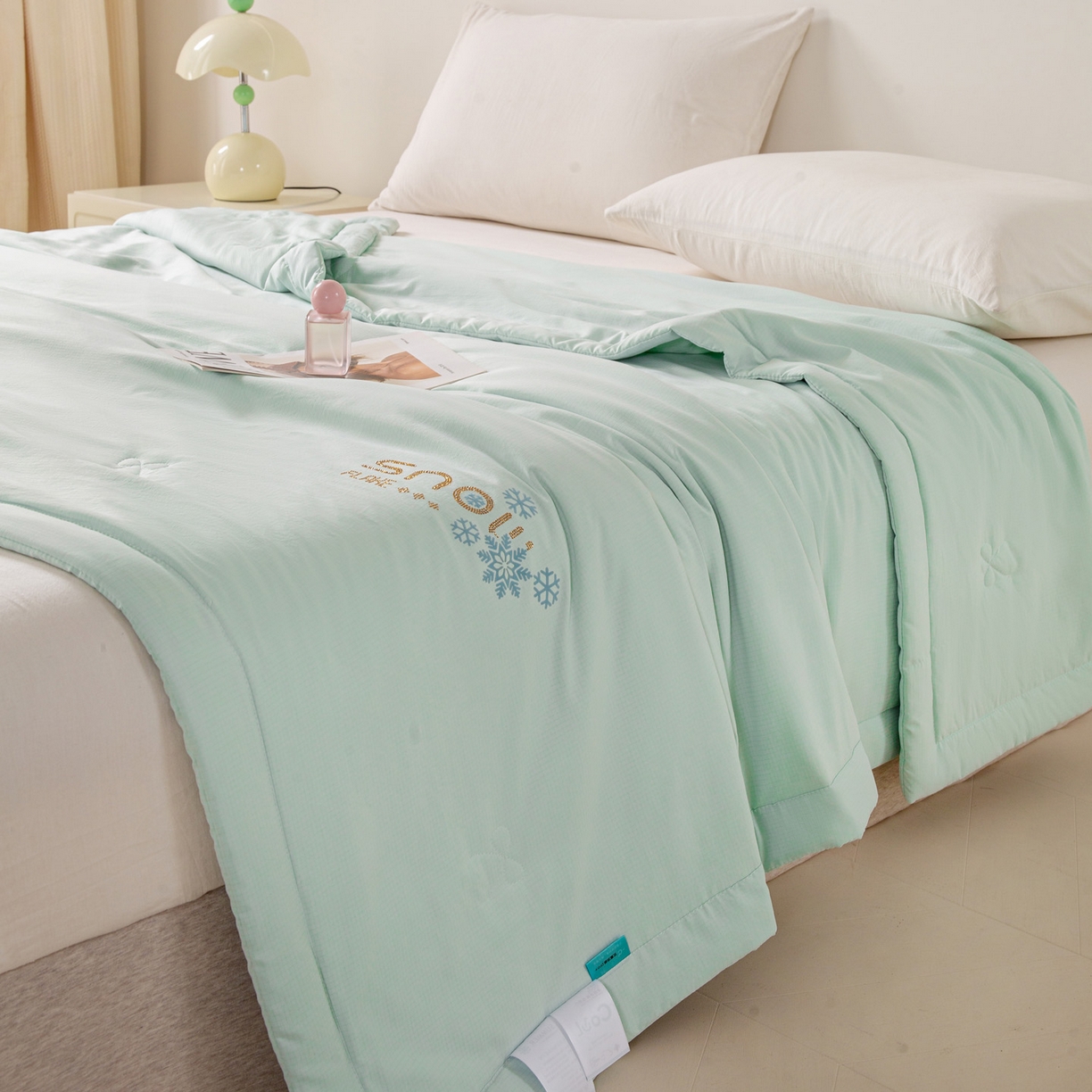 91家纺网 家纺一手货源 找家纺 心悦家纺 2026新款简约有氧凉感冰丝夏被夏凉被空调被 薄荷绿