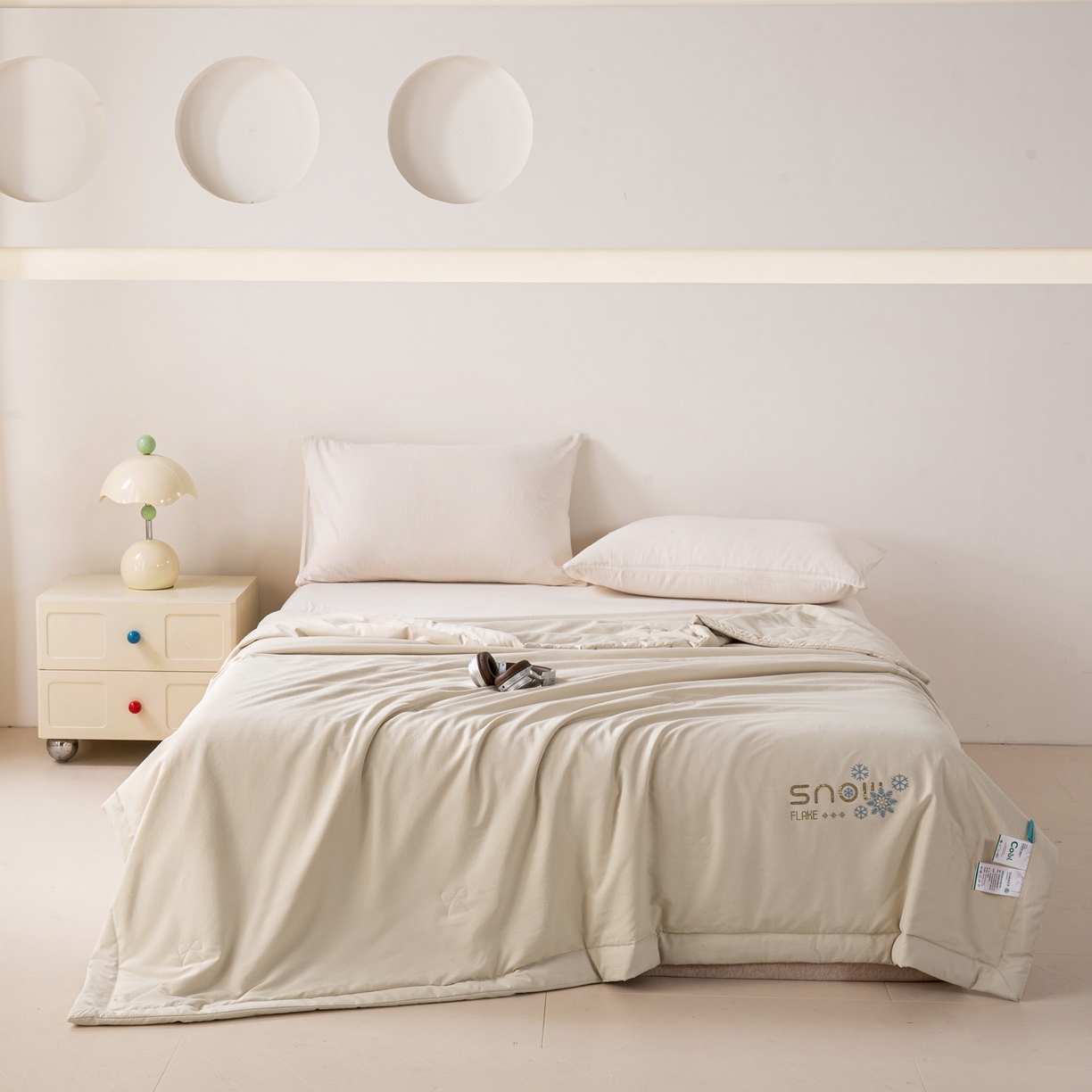 91家纺网 家纺一手货源 找家纺 心悦家纺 2026新款简约有氧凉感冰丝夏被夏凉被空调被 梦幻奶茶色