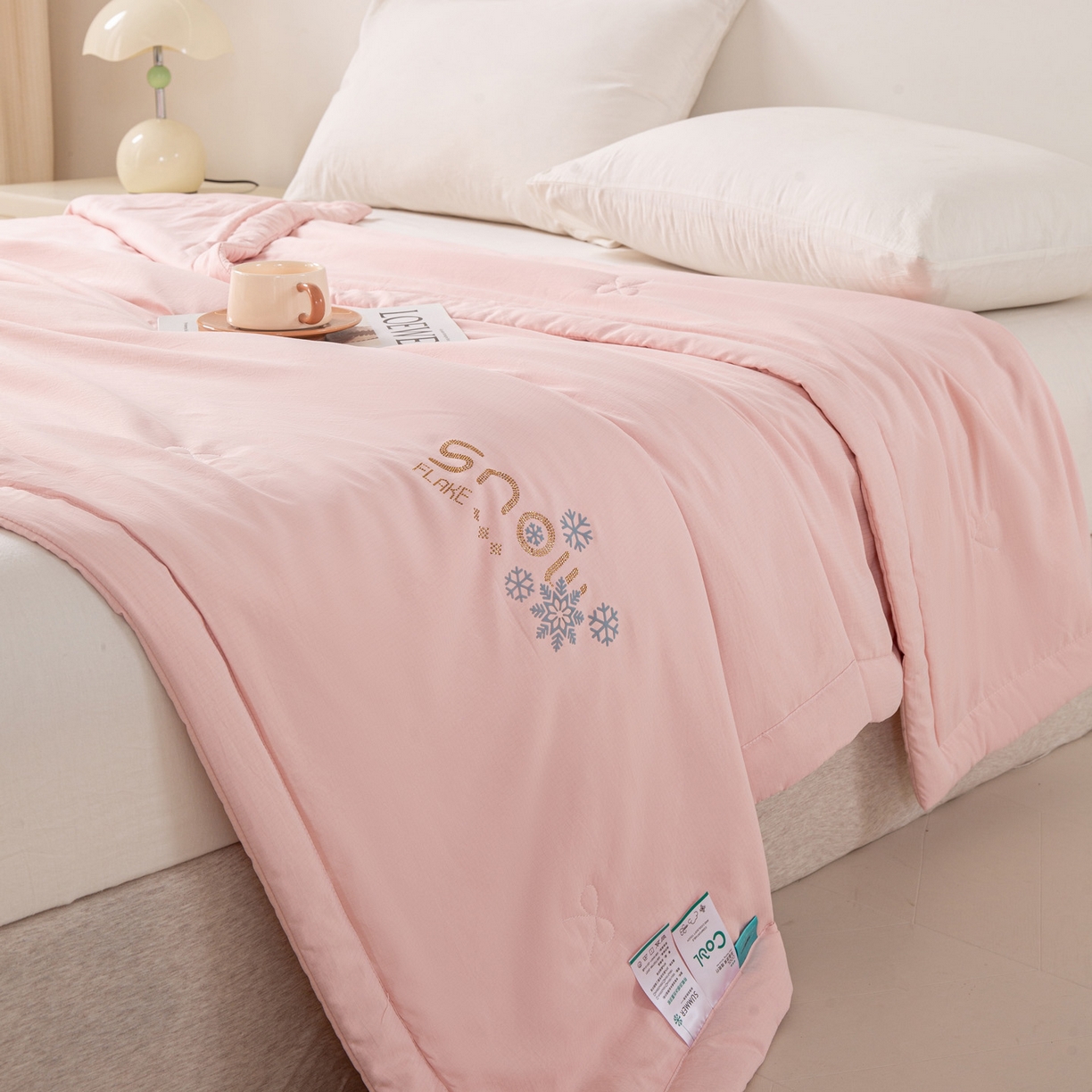 91家纺网 家纺一手货源 找家纺 心悦家纺 2026新款简约有氧凉感冰丝夏被夏凉被空调被 蜜桃粉