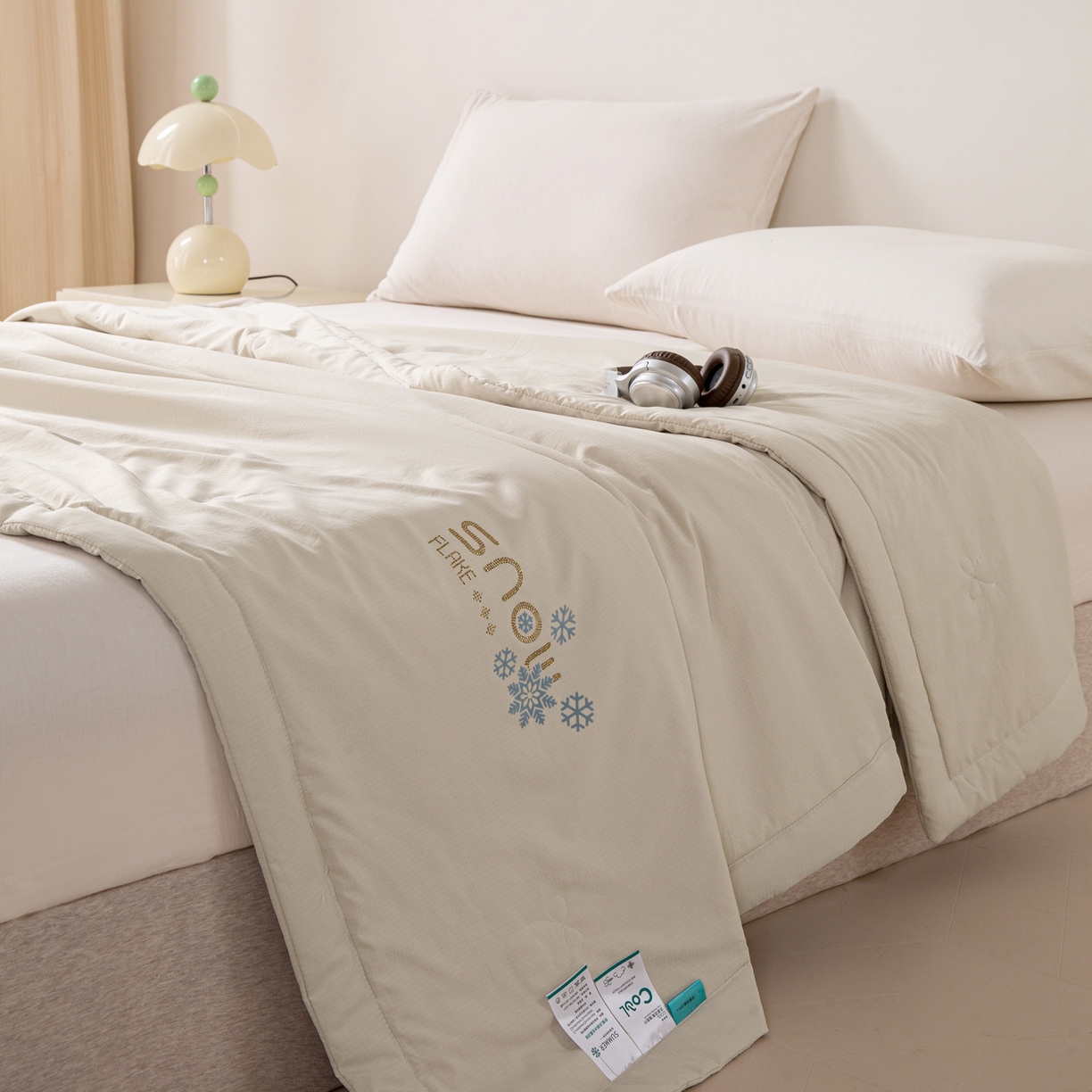 91家纺网 家纺一手货源 找家纺 心悦家纺 2026新款简约有氧凉感冰丝夏被夏凉被空调被 梦幻奶茶色