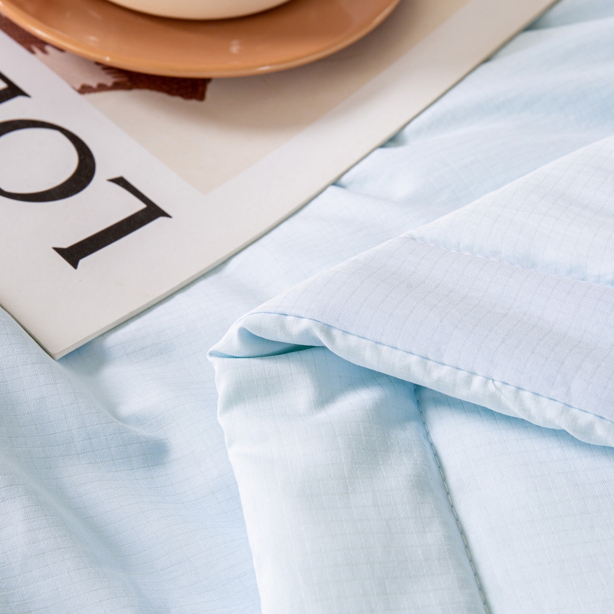 91家纺网 家纺一手货源 找家纺 心悦家纺 2026新款简约有氧凉感冰丝夏被夏凉被空调被 晴空蓝