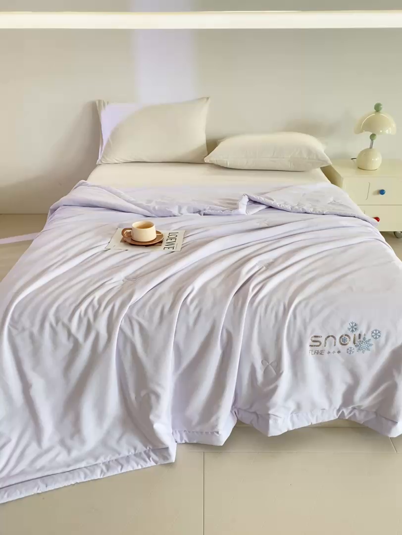 91家纺网 家纺一手货源 找家纺 心悦家纺 2026新款简约有氧凉感冰丝夏被夏凉被空调被 浅紫色