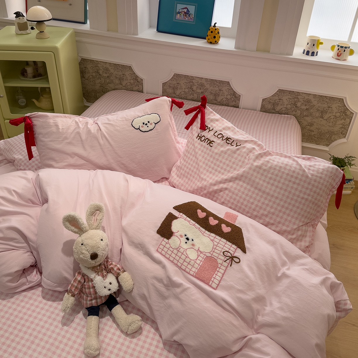 91家纺网 家纺一手货源 找家纺 （总）盼季家纺 2025新款小清新羊羔绒四件套加厚牛奶绒保暖床单被套宿舍三件套