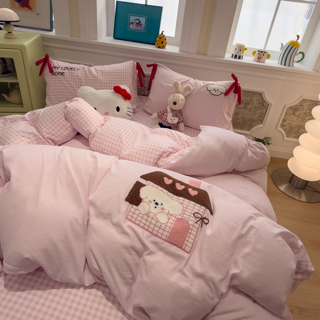 91家纺网 家纺一手货源 找家纺 盼季家纺 2026新款毛巾绣四件套蝴蝶结系列 蝴蝶结毛巾绣-汪汪的家