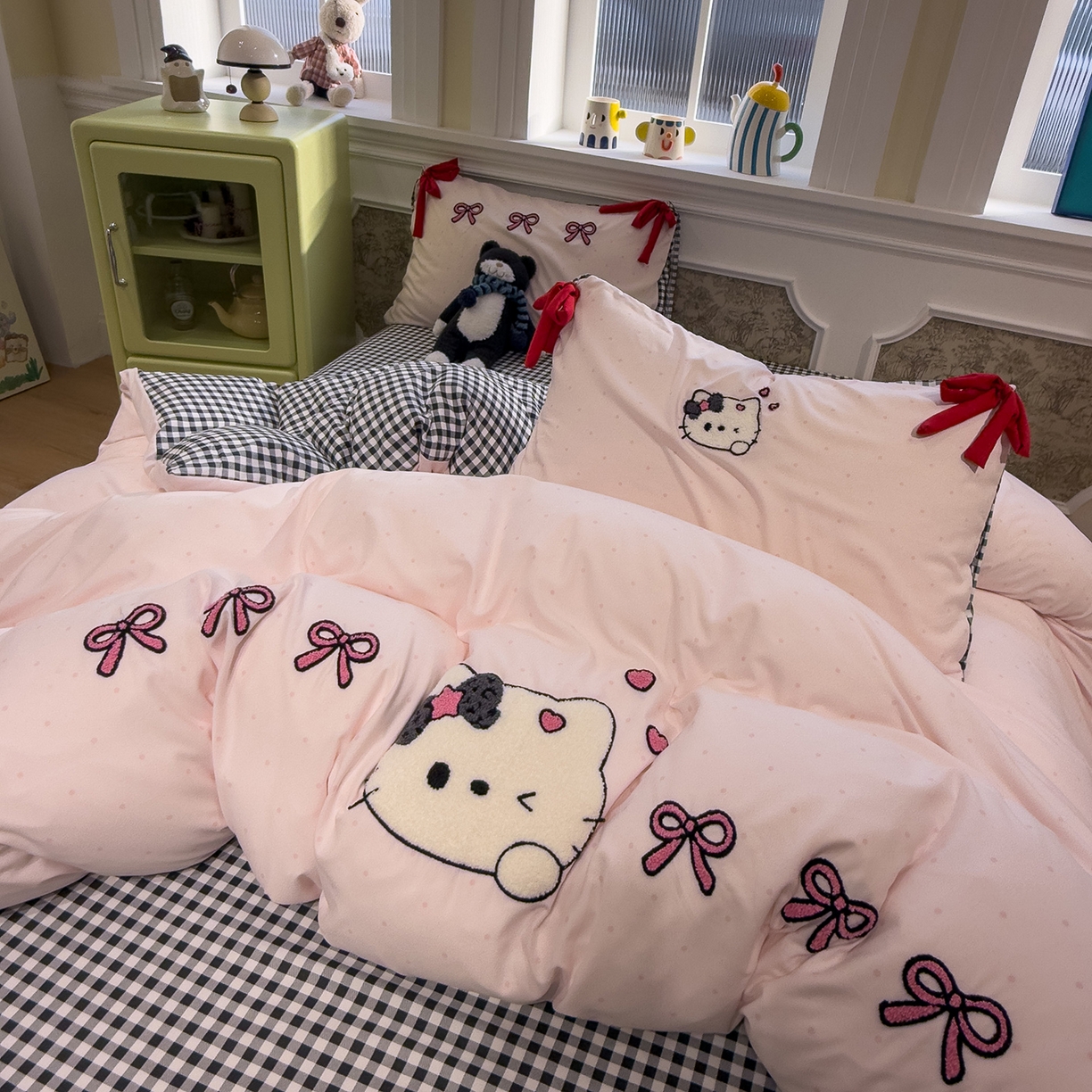 91家纺网 家纺一手货源 找家纺 盼季家纺 2026新款毛巾绣四件套蝴蝶结系列 蝴蝶结毛巾绣-丝带排排瞄