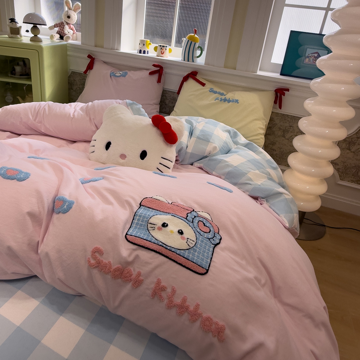 91家纺网 家纺一手货源 找家纺 盼季家纺 2026新款毛巾绣四件套蝴蝶结系列 蝴蝶结毛巾绣-糖果喵咪