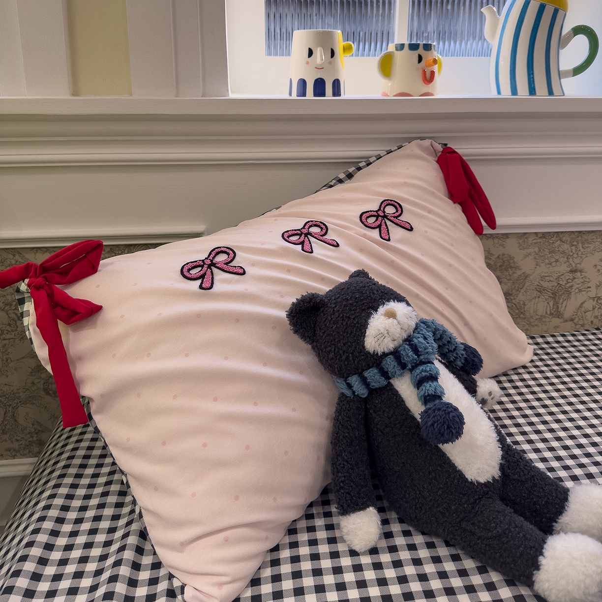 91家纺网 家纺一手货源 找家纺 盼季家纺 2026新款毛巾绣四件套蝴蝶结系列 蝴蝶结毛巾绣-丝带排排瞄